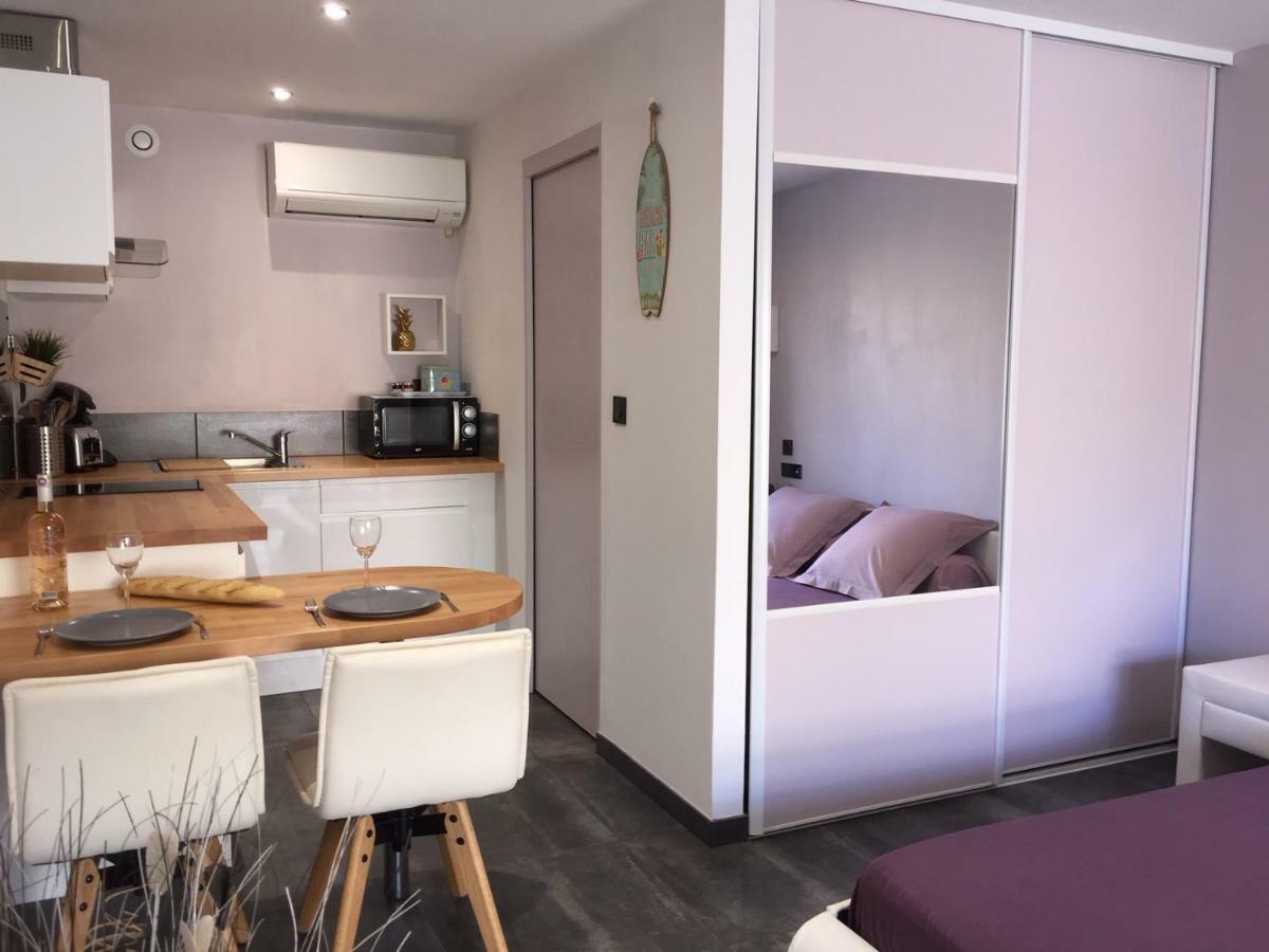 Plage A 400 M Studio Tout Confort Terrasse Clim Parking Єр Екстер'єр фото